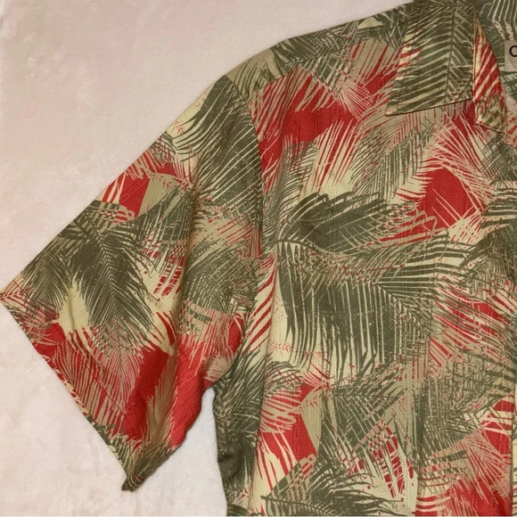 Cooke Street Honolulu Men's Short Sleeve Button Up Hawaiian Shirt Size Medium - Picture 3 of 11